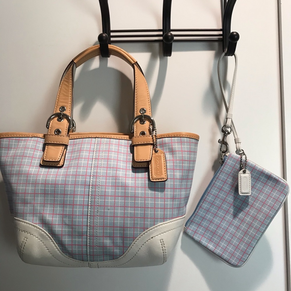 Coach medium tote with wristlet wallet